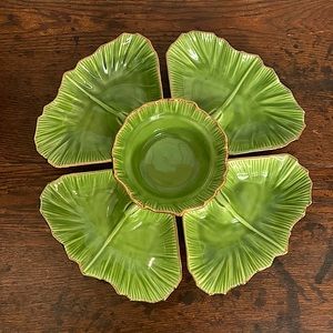 1970s Round Green 5-Piece Lettuce Motif Chip and Dip Platter with Gold Edges